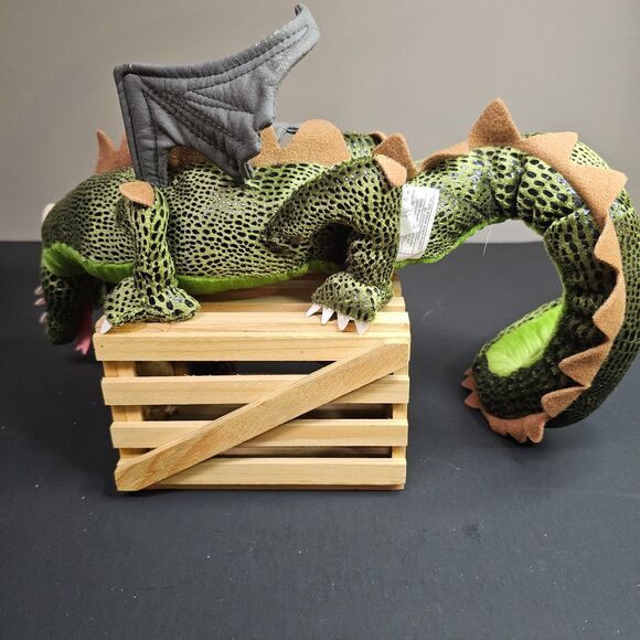 2000 Harry Potter Hallmark Norbert Dragon On Crate Set All Your Wishes Free 15x8 - Picture 1 of 8